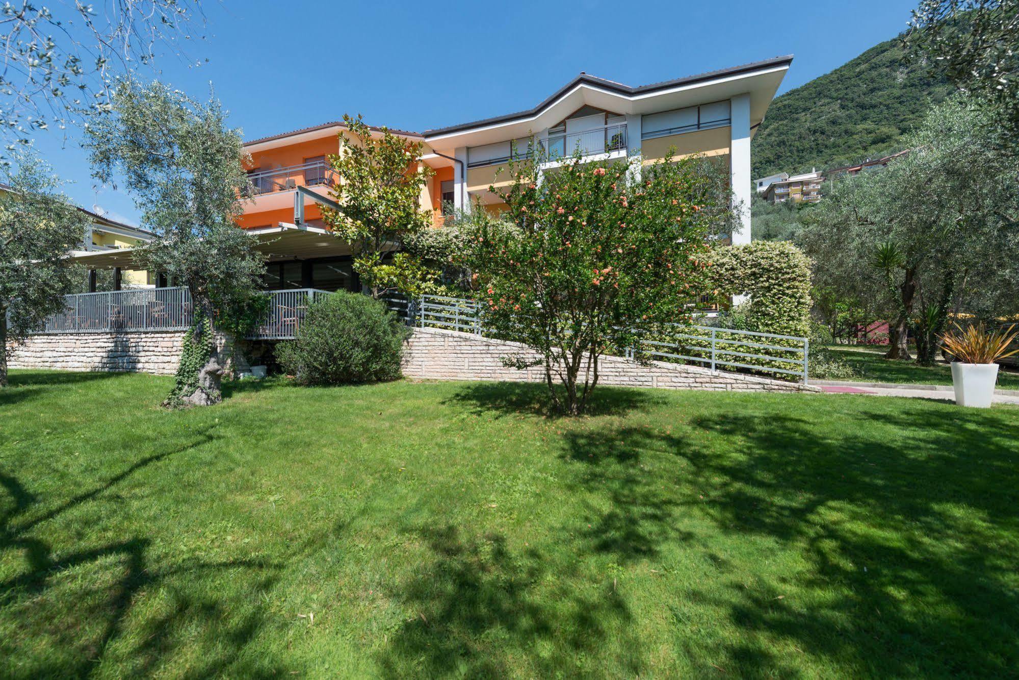 Hotel Catullo Malcesine Exterior foto